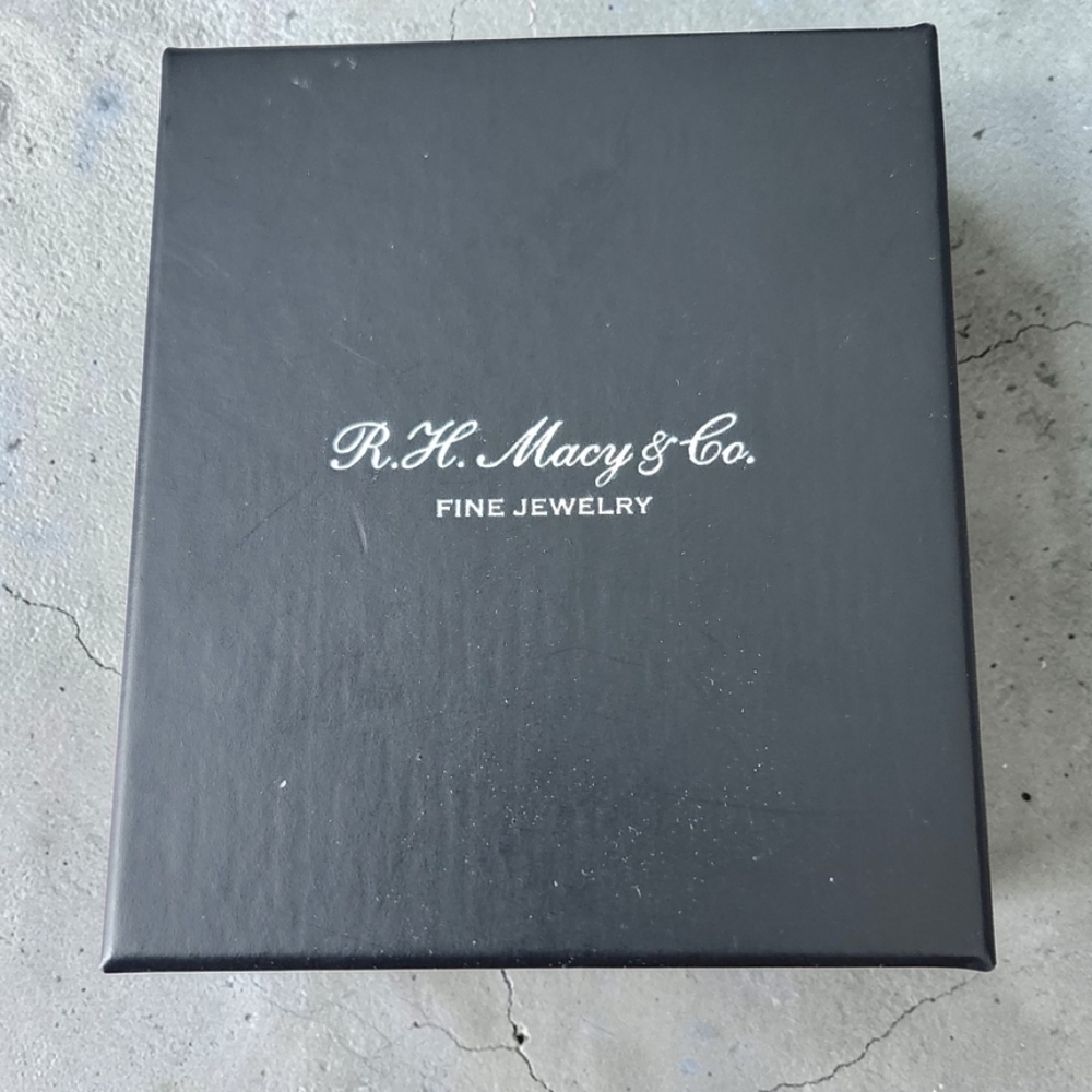 R.H. Macy & Co. Fine Jewelry Black Empty Gift Box